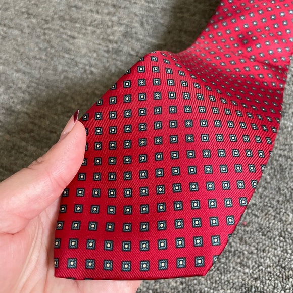 Vintage Red Silk Yves Saint Laurent Tie - Picture 5 of 5